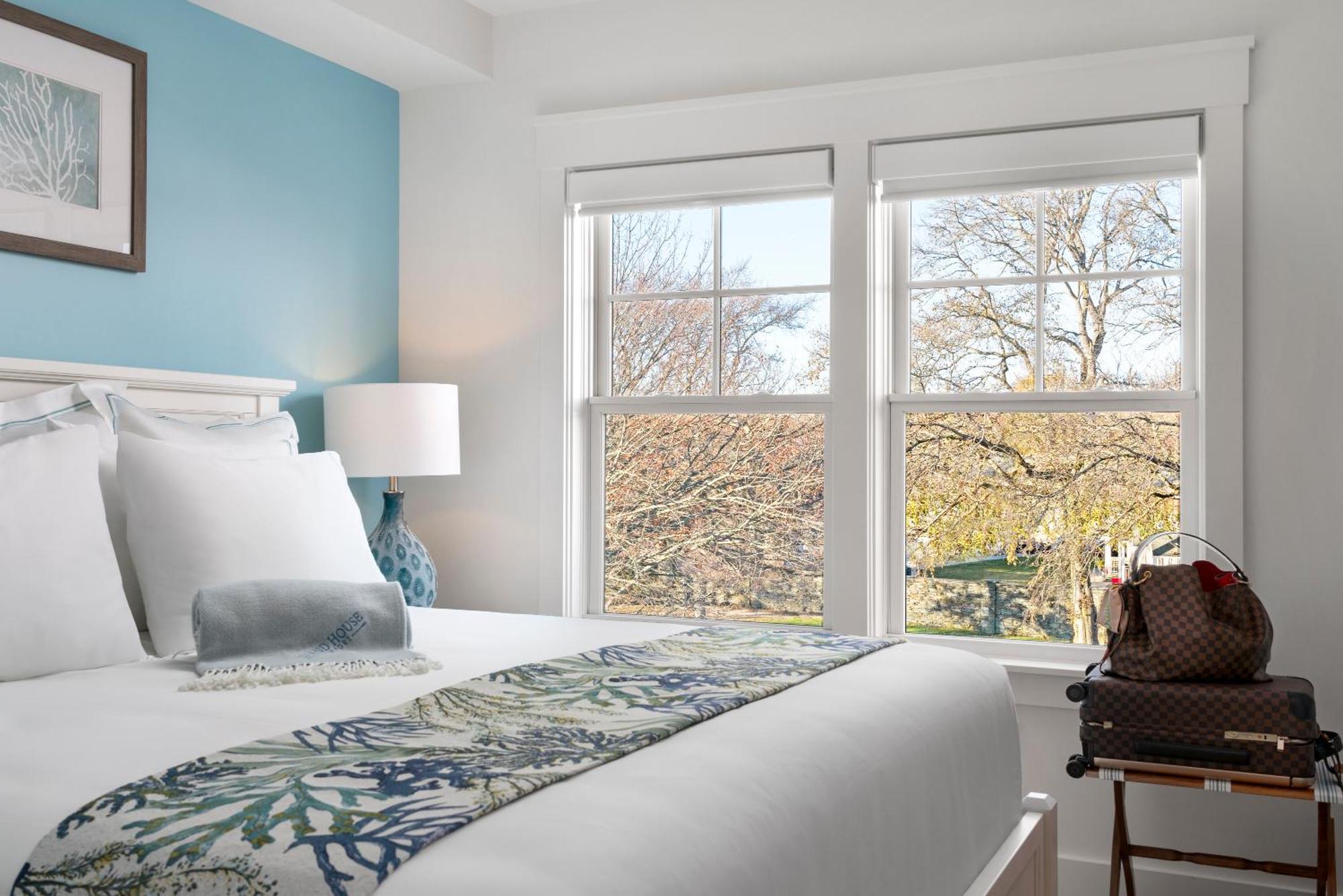 Island House Newport Hotel Екстериор снимка